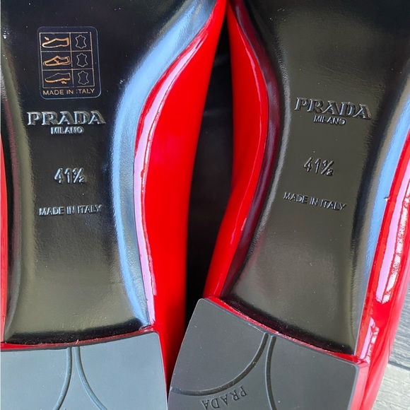 NWT Prada Red Patten Leather Ballet Flats Rounded Toe Gold Buckle Size 41.5 - Picture 6 of 14